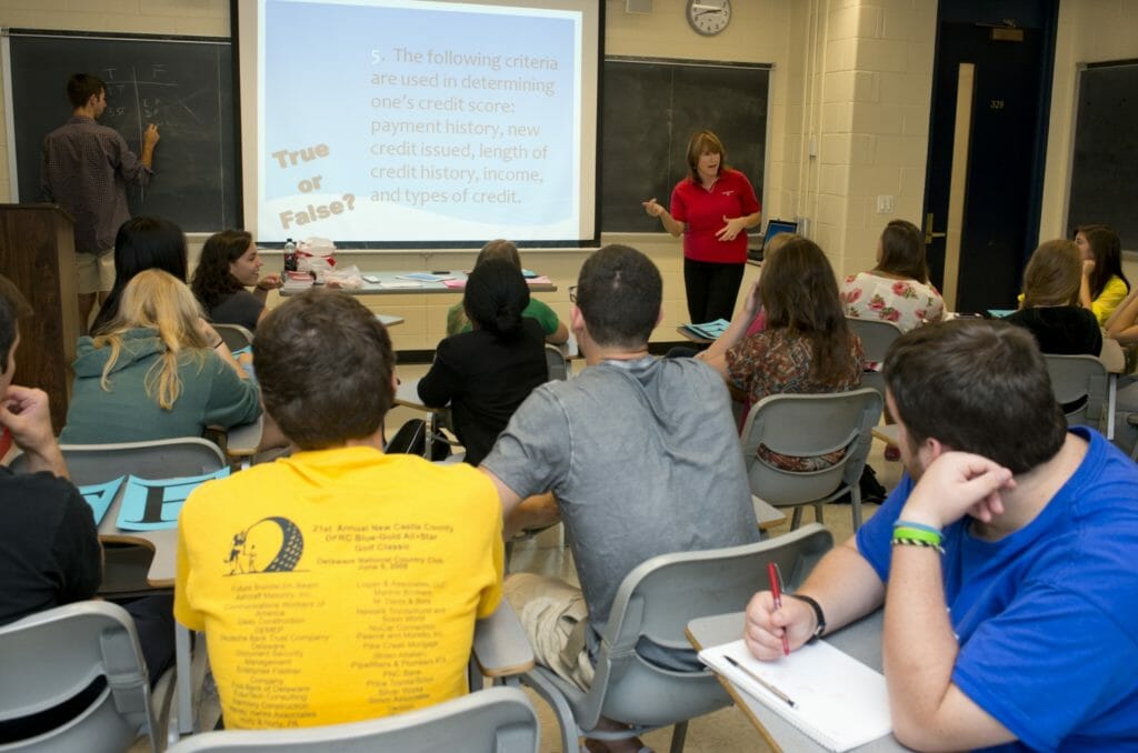 Connie Montana teaches college freshmen about the wise use of credit at University of Delaware. Courtesy: Connie Montana