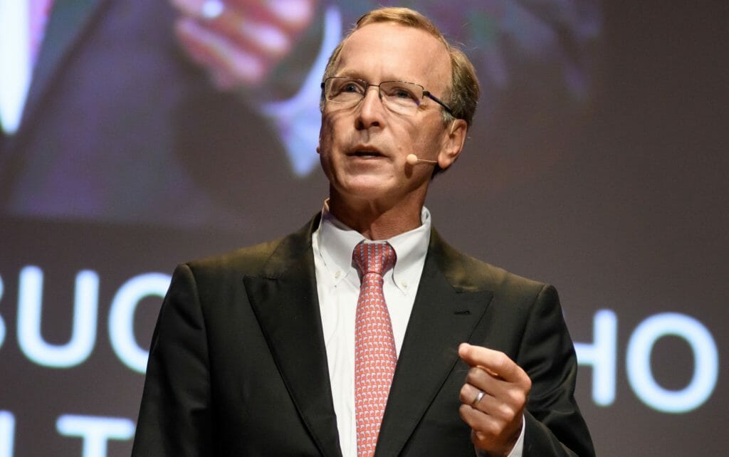 During the Service Unites Summit, Neil Bush, chair of the board of directors for Points of Light, encouraged attendees to support National Service and sign up for the ongoing Thunderclap campaign created by Points of Light and Voices for National Service.